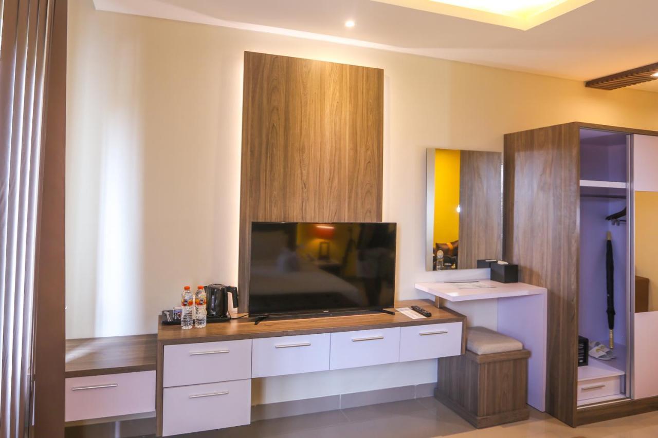 Canggu Dream Village Hotel And Suites מראה חיצוני תמונה