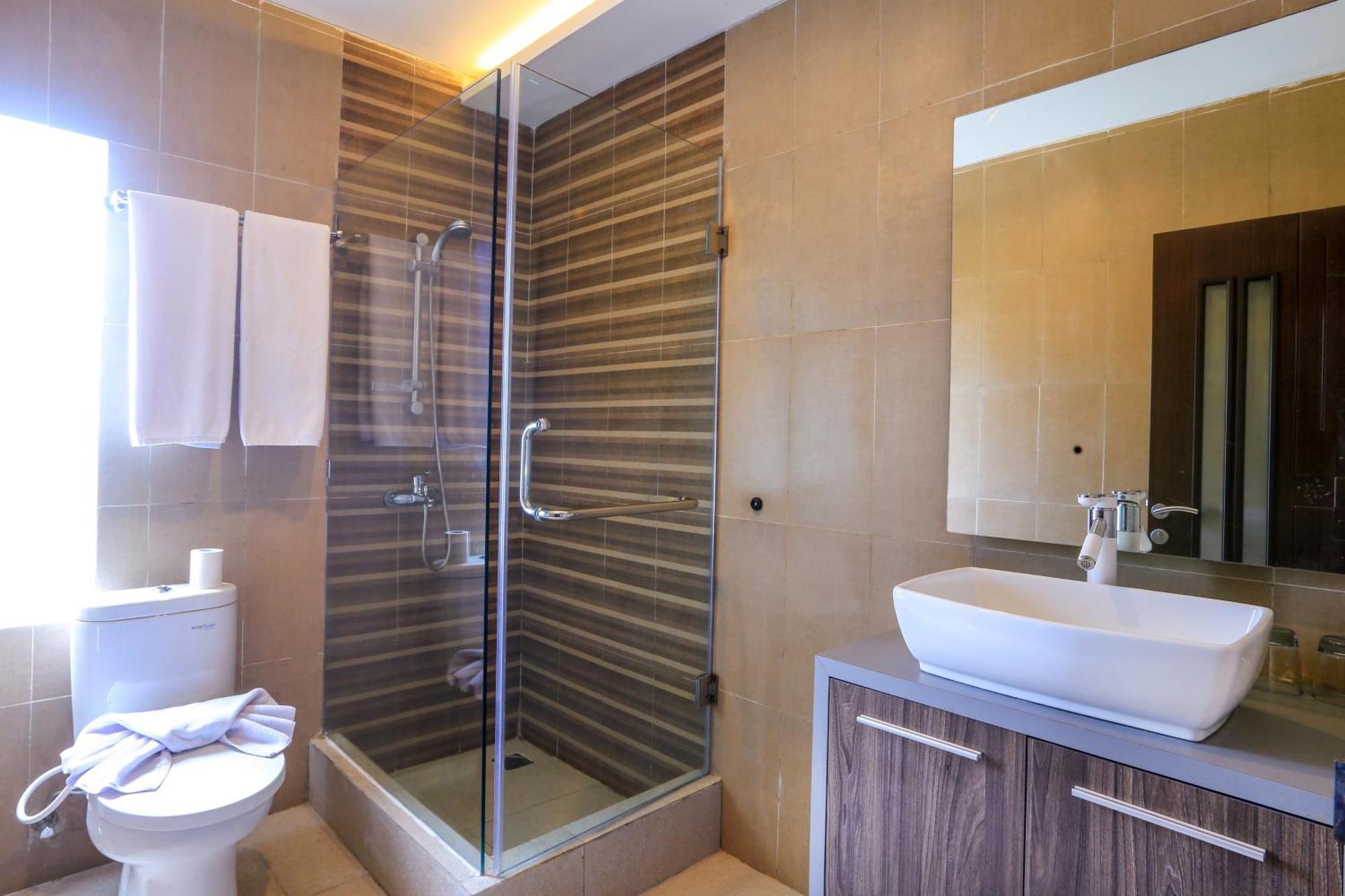 Canggu Dream Village Hotel And Suites מראה חיצוני תמונה